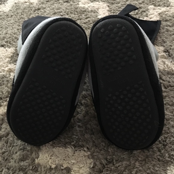 Batman Slippers - Picture 4 of 6